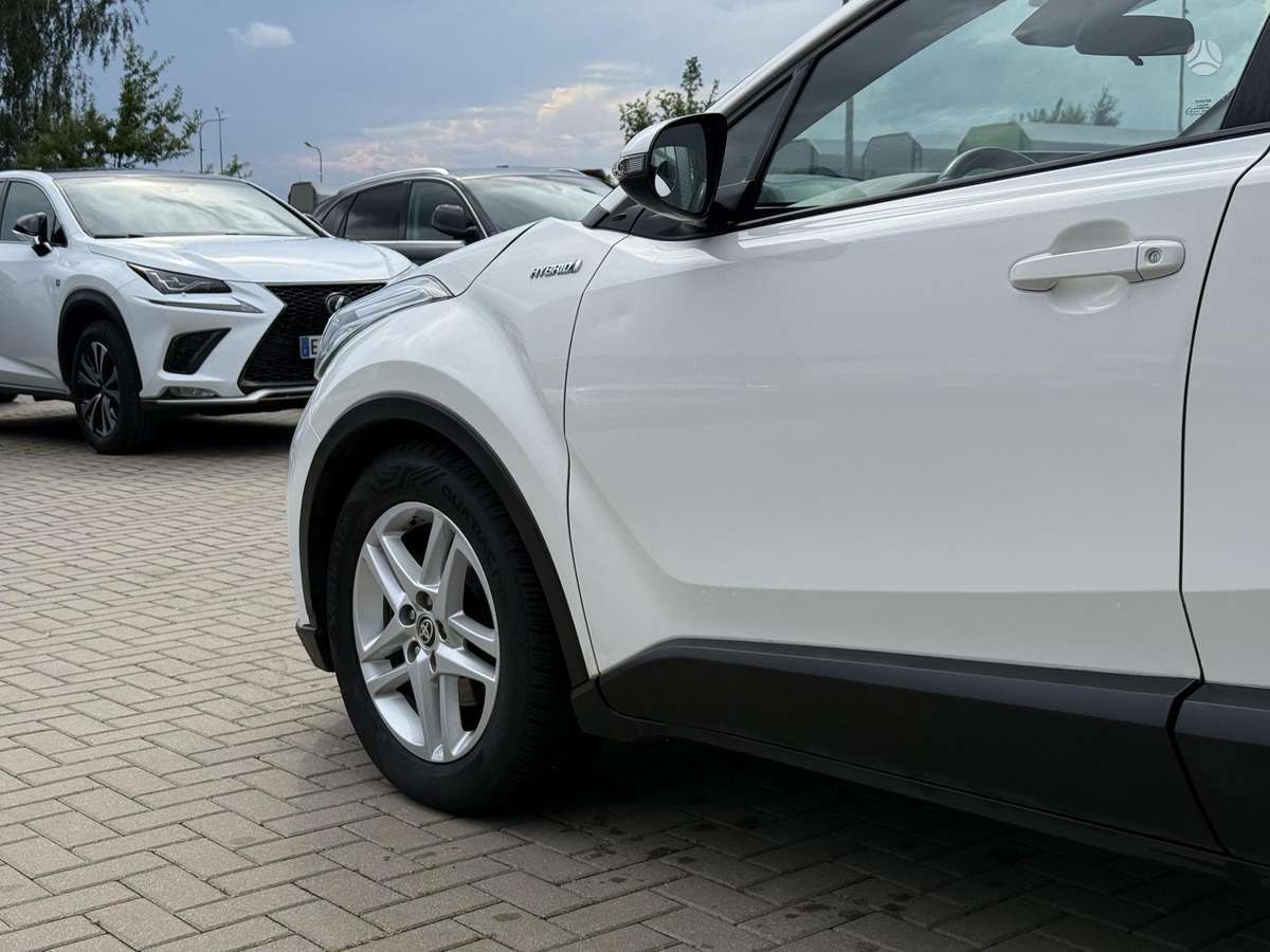 Toyota C-HR - 6