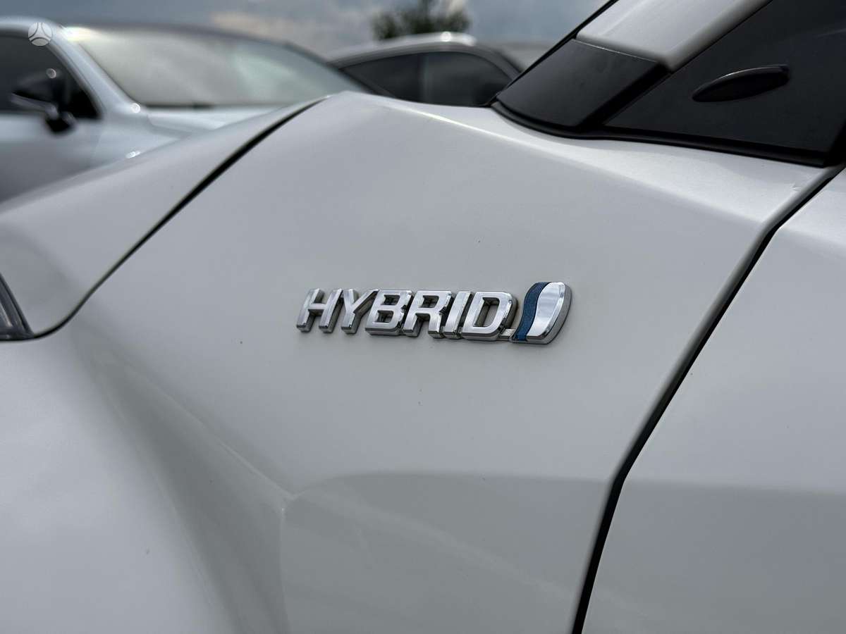 Toyota C-HR - 11