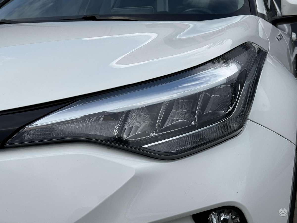 Toyota C-HR - 5