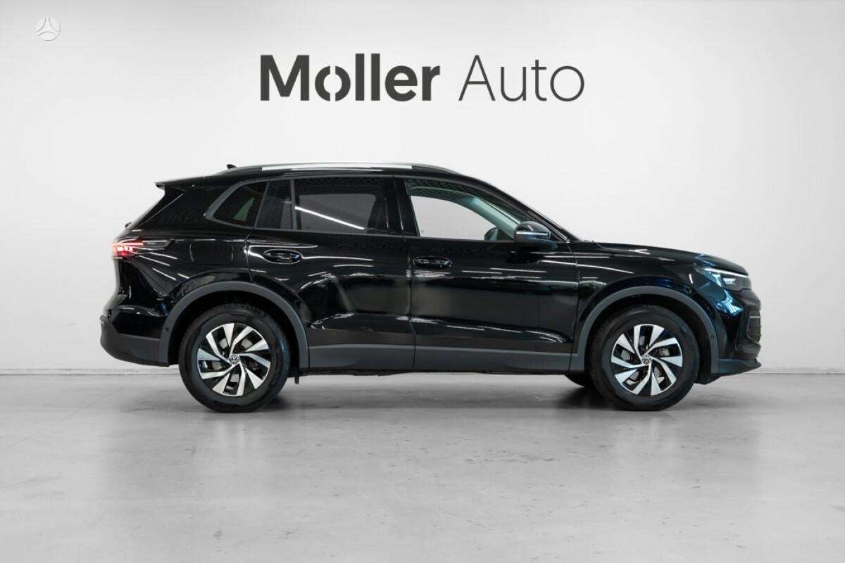 Volkswagen Tiguan - 4