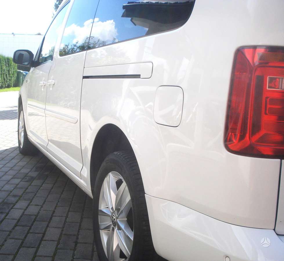 Volkswagen Caddy Maxi - 6