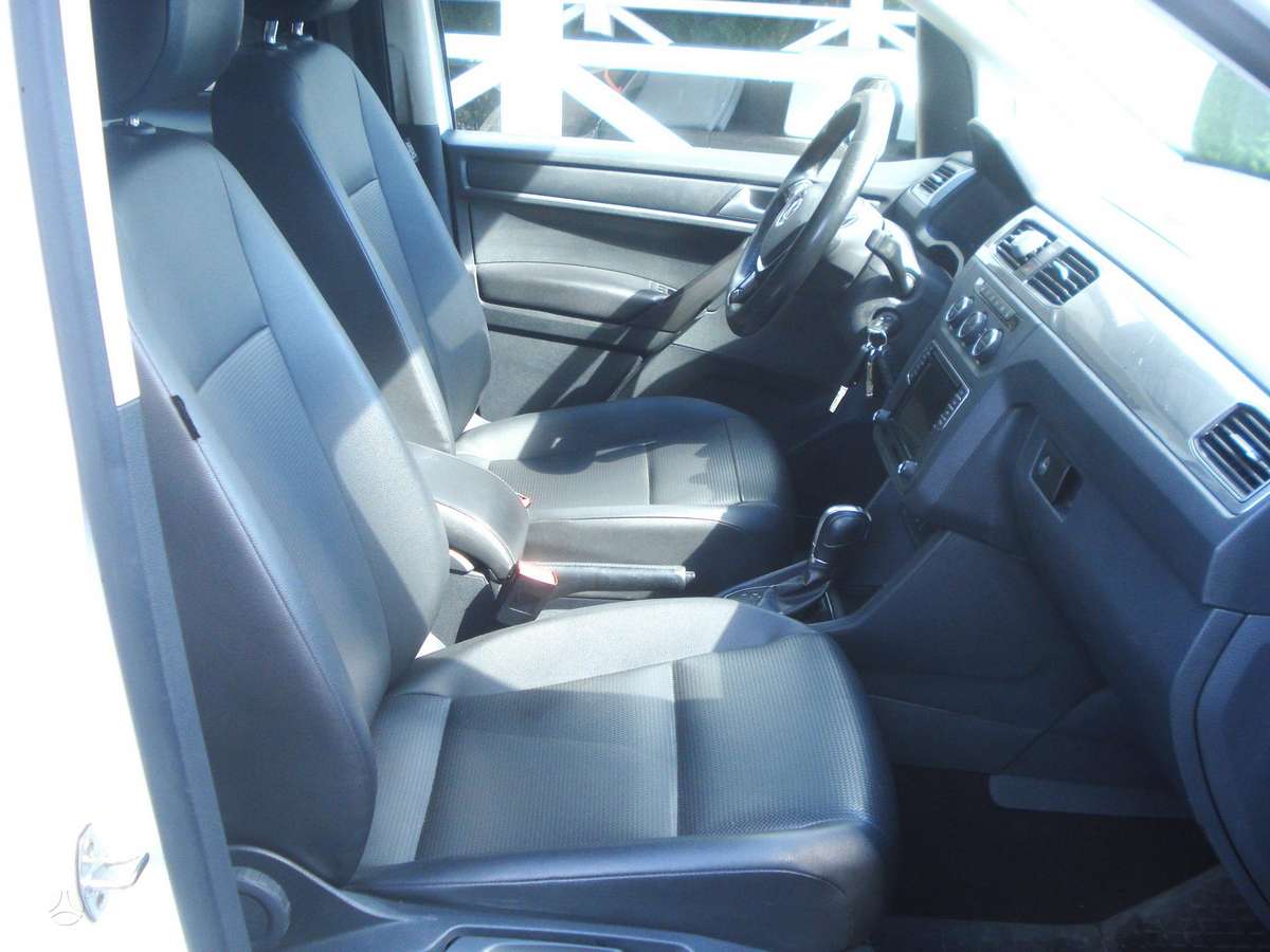 Volkswagen Caddy Maxi - 8