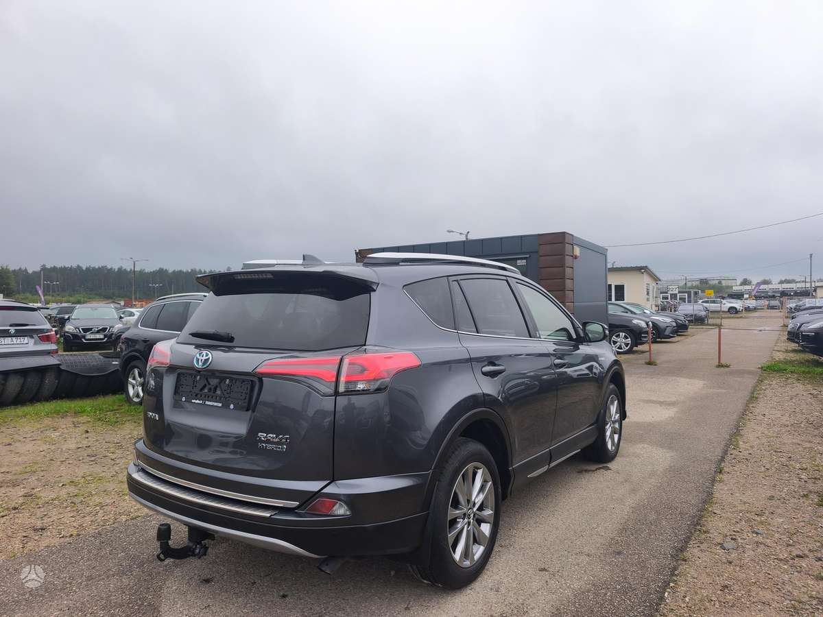 Toyota RAV4 - 4