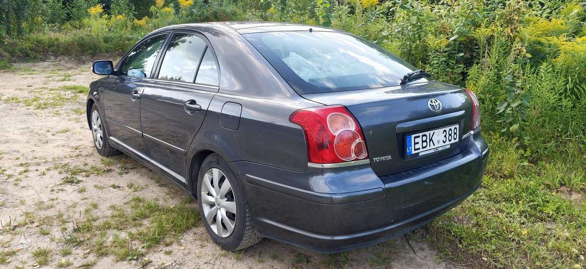 Toyota Avensis - 3