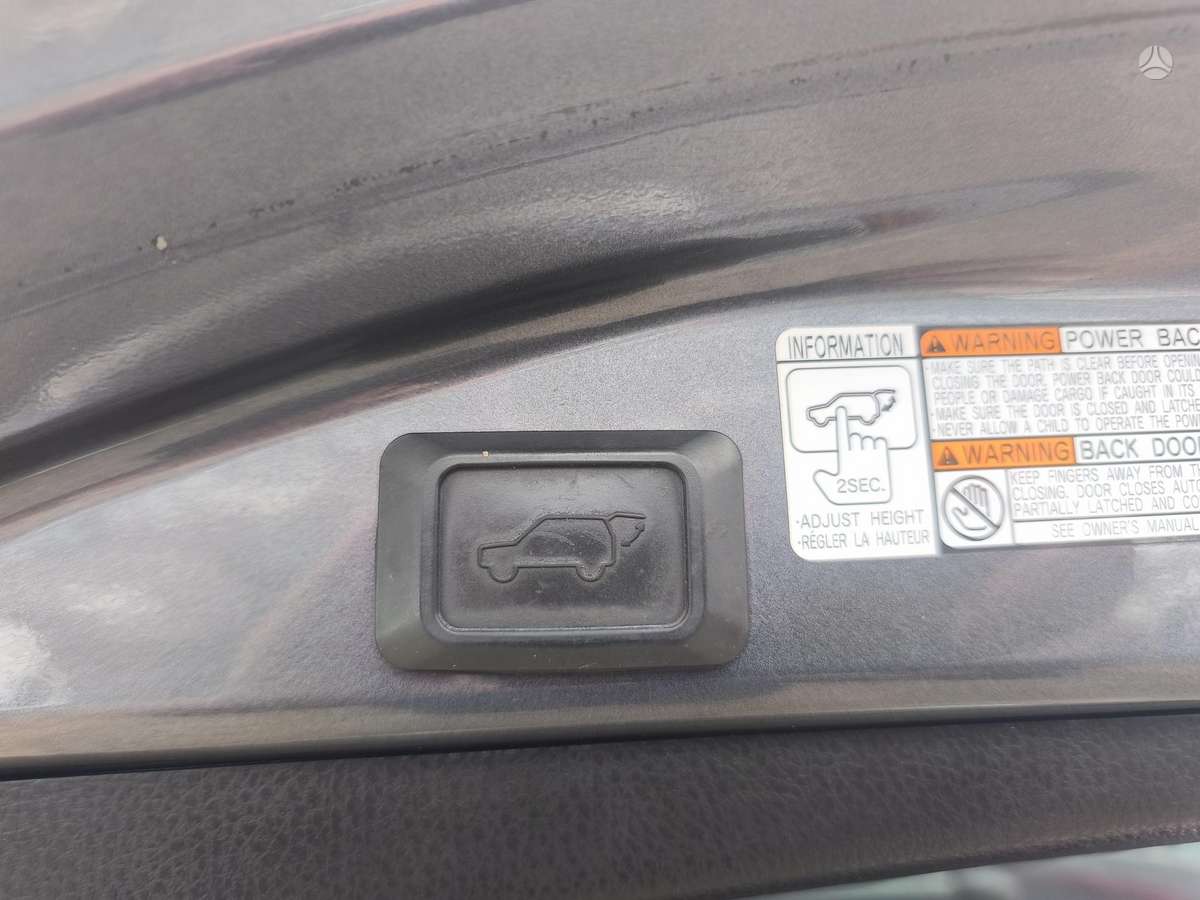 Toyota RAV4 - 9