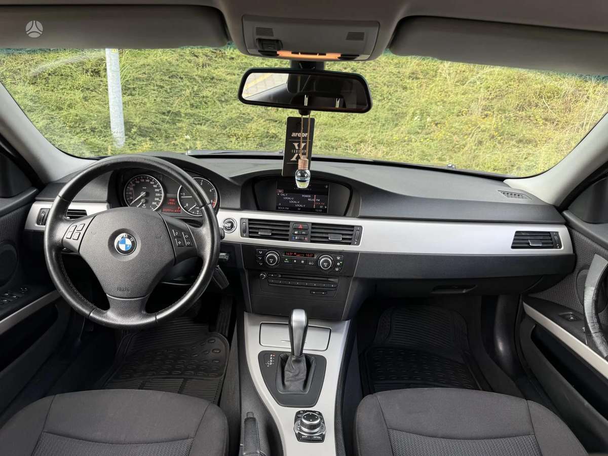 BMW 320, 2.0 l., wagon