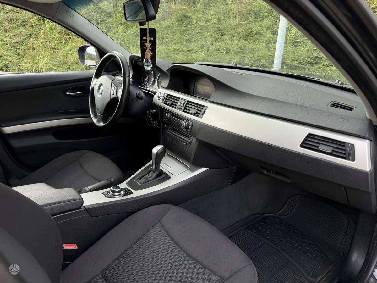 BMW 320, 2.0 l., universalas
