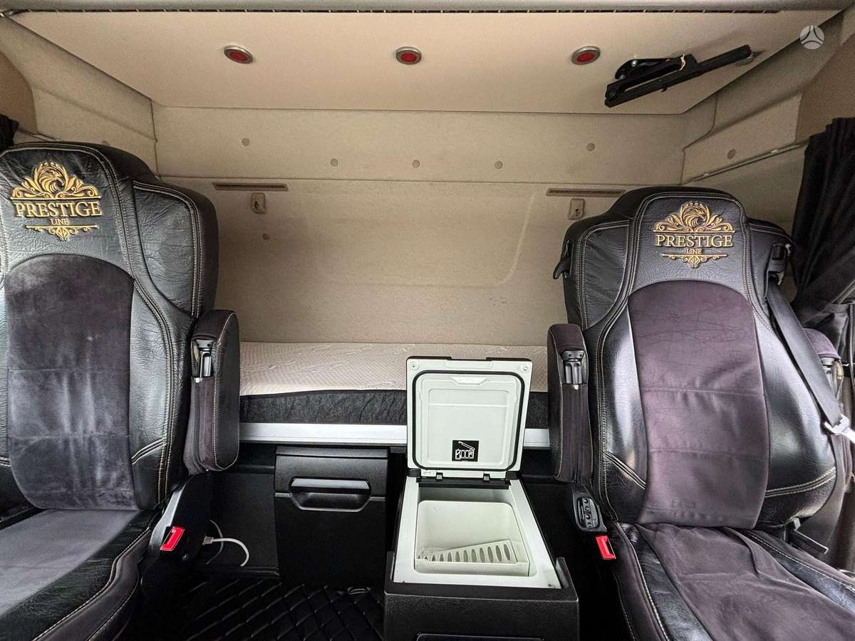Mercedes-Benz Actros 2653 6x2, шасси