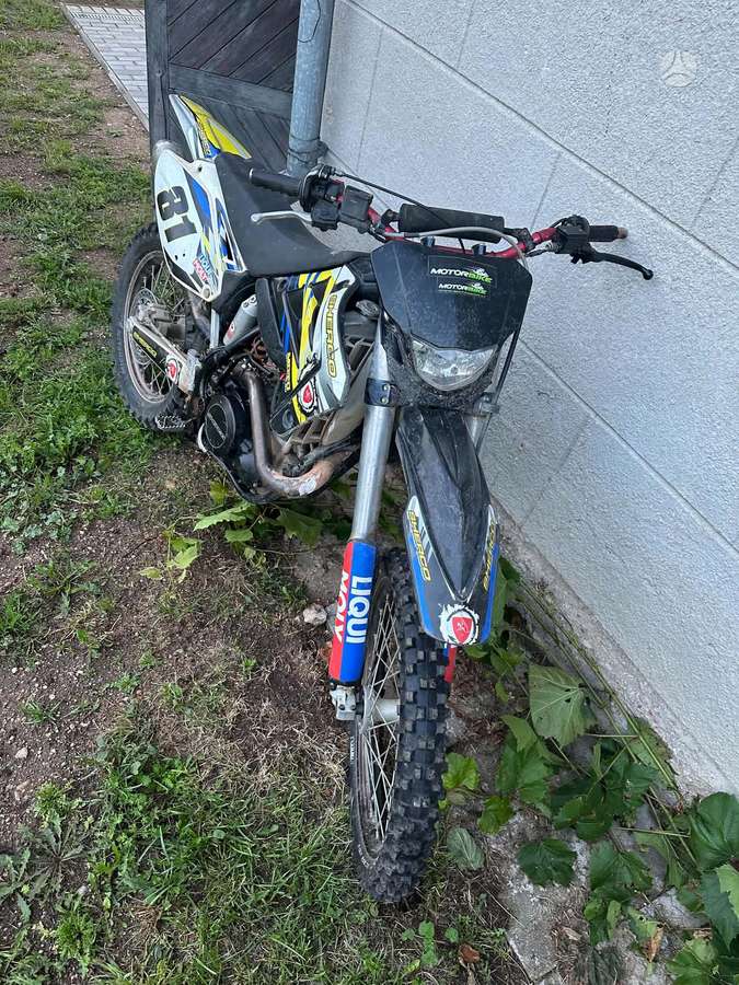 Sherco 4.5i 450cc, krosiniai