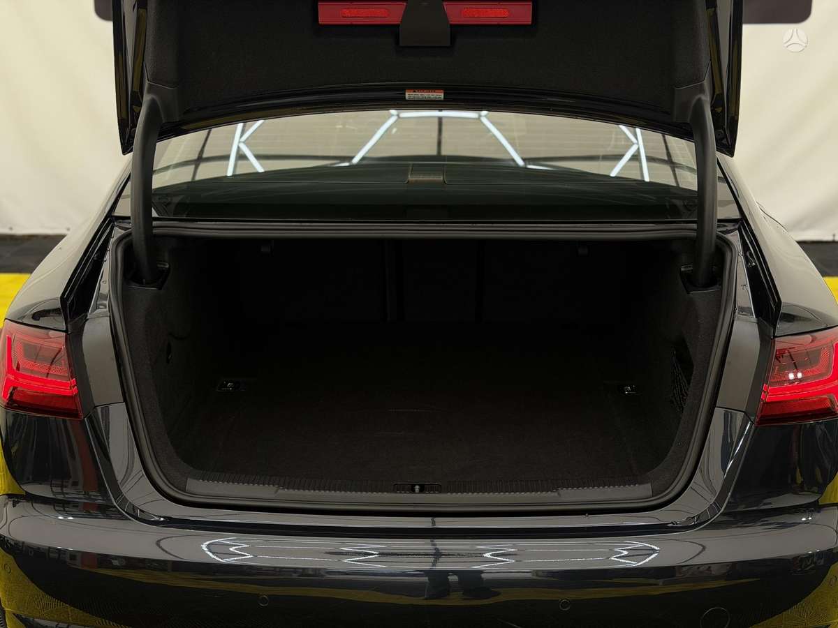 Audi A6, 3.0 l., Седан