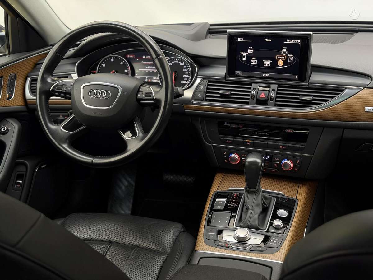 Audi A6, 3.0 l., Седан