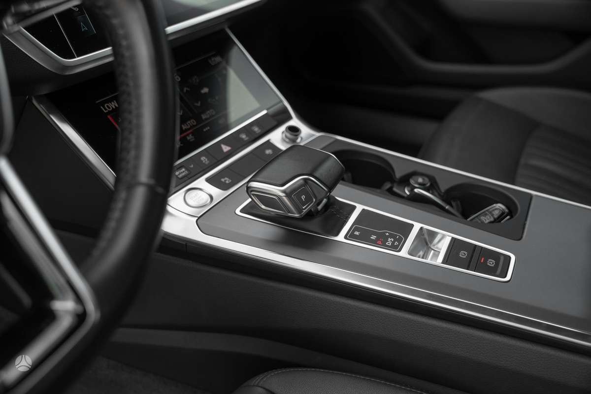 Audi A6 allroad, 3.0 l., Универсал