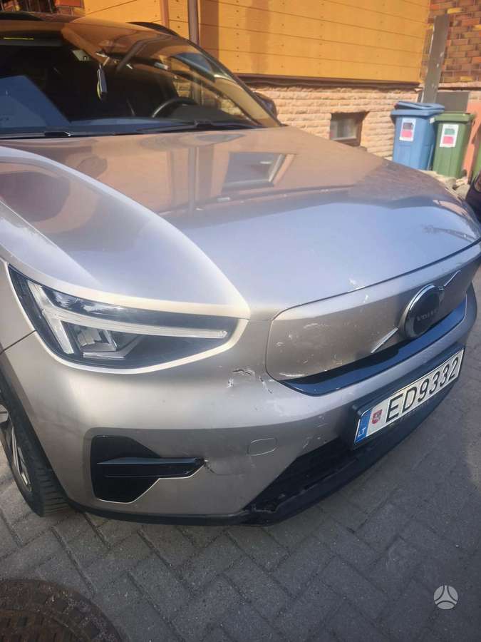 Volvo XC40 - 4