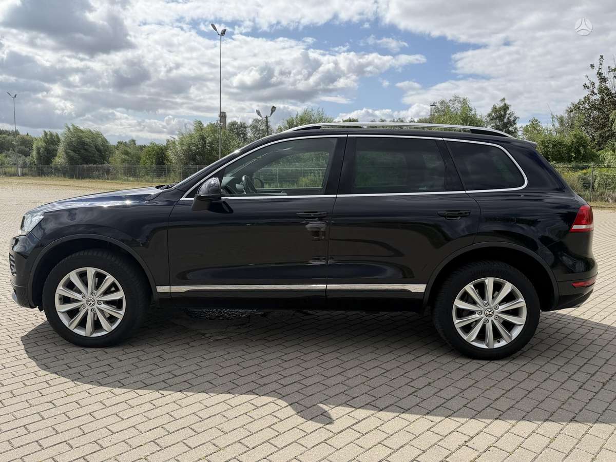 Volkswagen Touareg - 2
