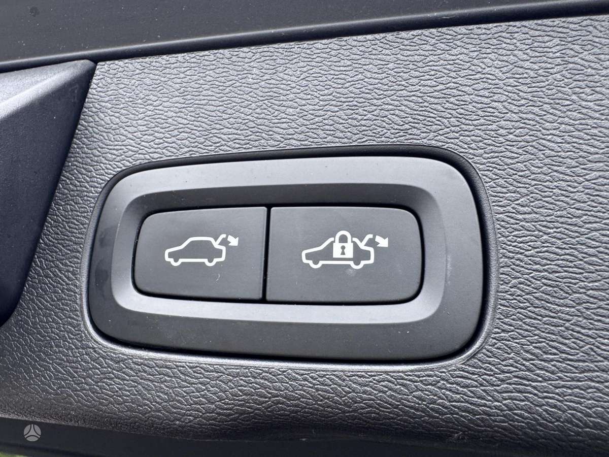 Volvo XC60 - 11