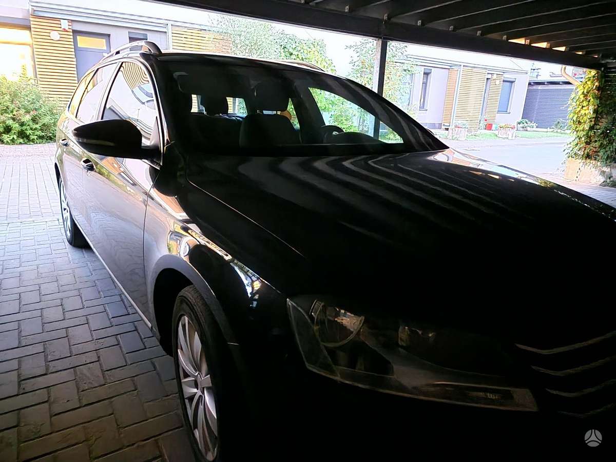 Volkswagen Passat - 2