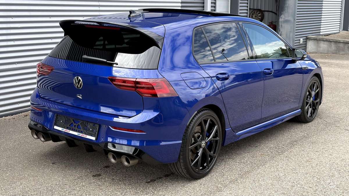 Volkswagen Golf - 9