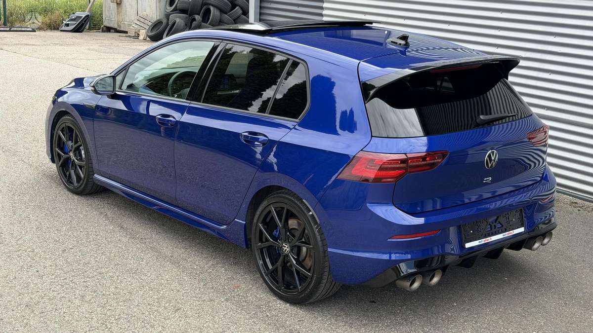 Volkswagen Golf - 11