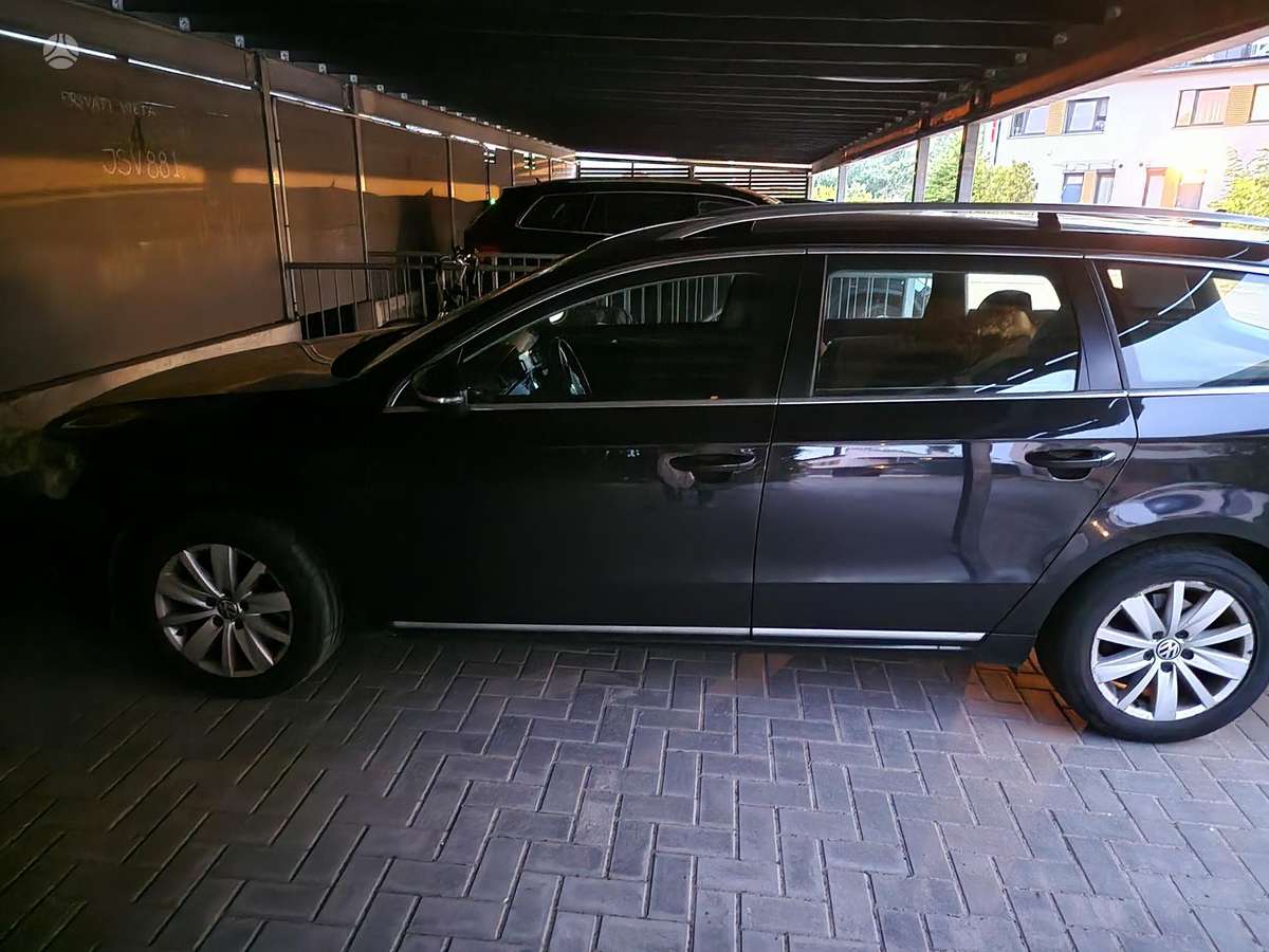 Volkswagen Passat - 5