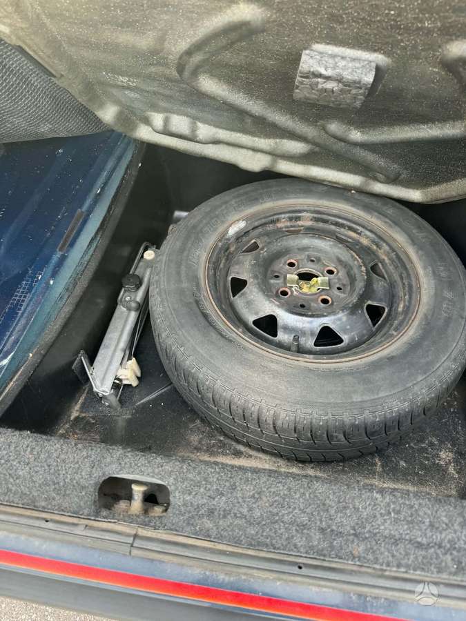 Audi 100, 1.8 l., Седан