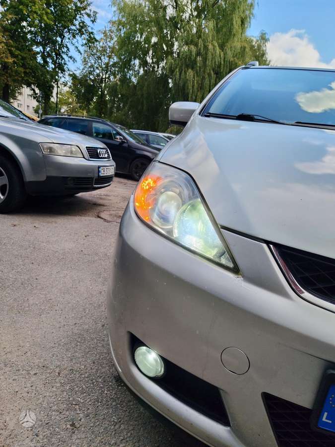 Mazda 5, 2.0 l., Минивэн