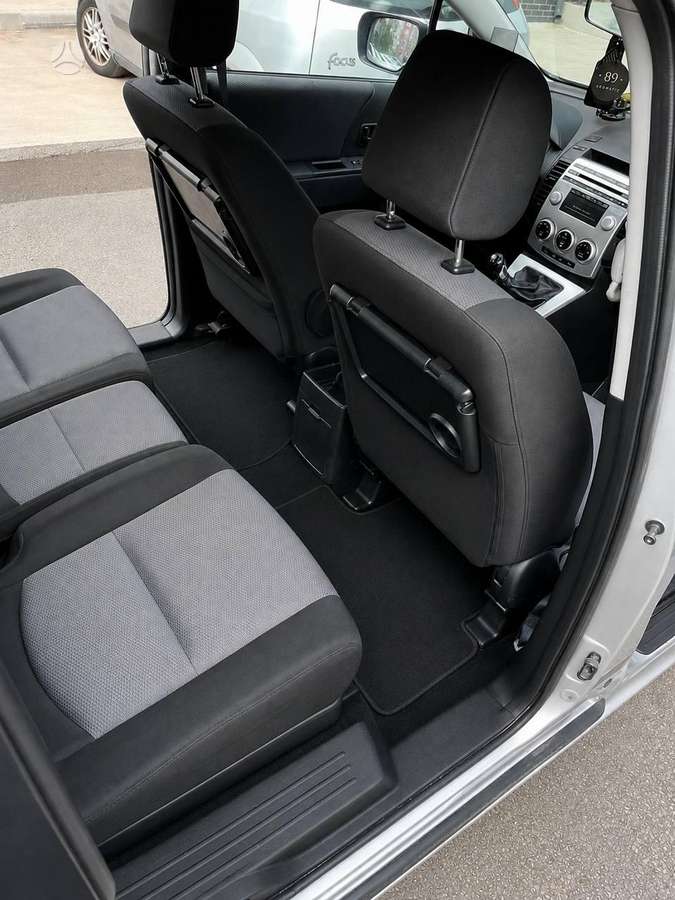 Mazda 5, 2.0 l., Минивэн