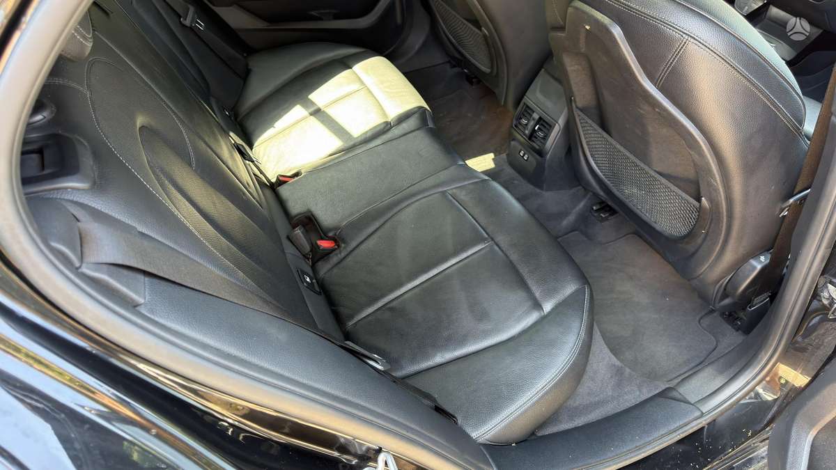 BMW 118, 2.0 l., hatchback