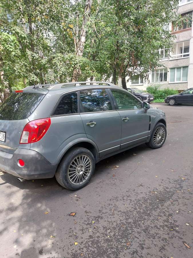 Opel Antara, 2.2 l., off-road / crossover
