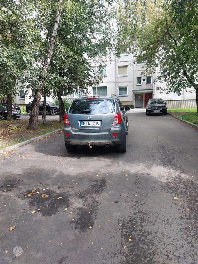 Opel Antara, 2.2 l., off-road / crossover
