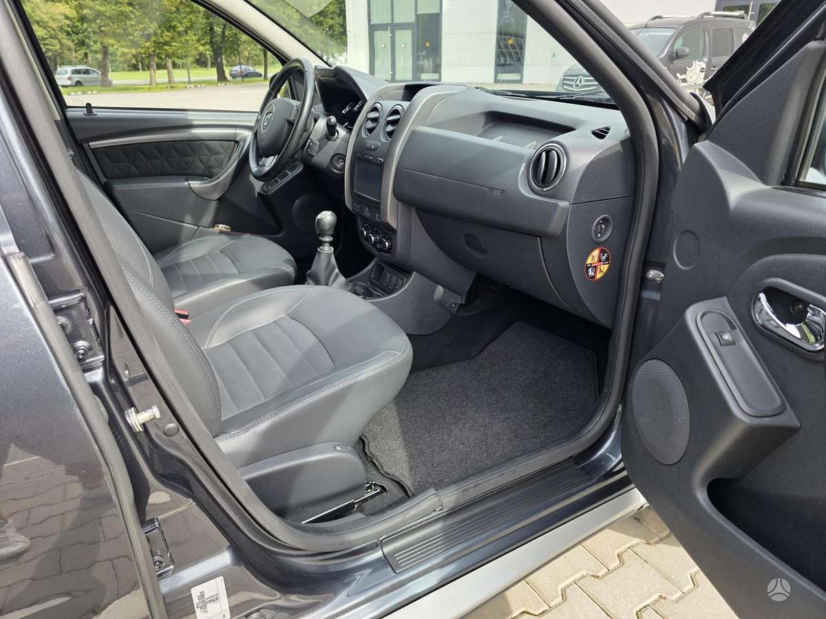 Dacia Duster, 1.2 l., off-road / crossover