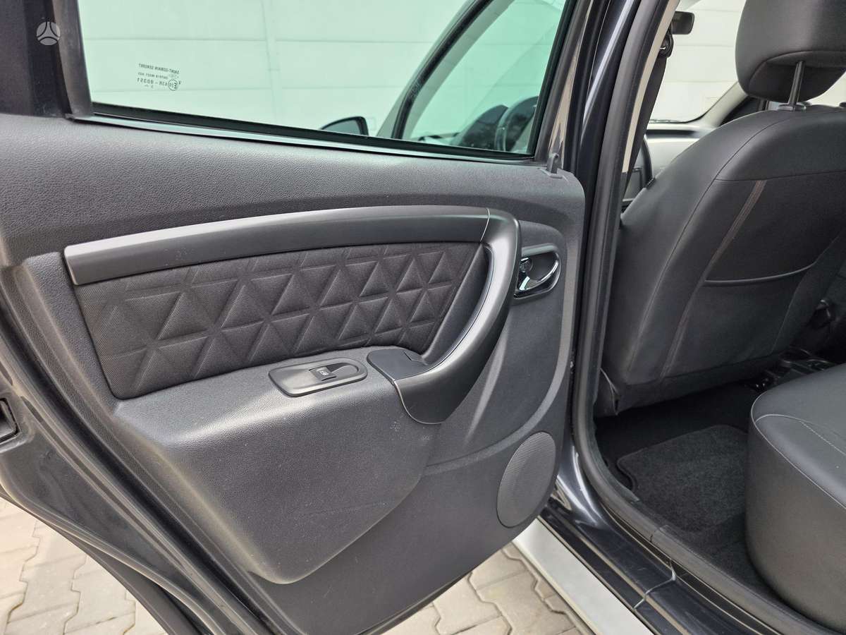 Dacia Duster, 1.2 l., off-road / crossover