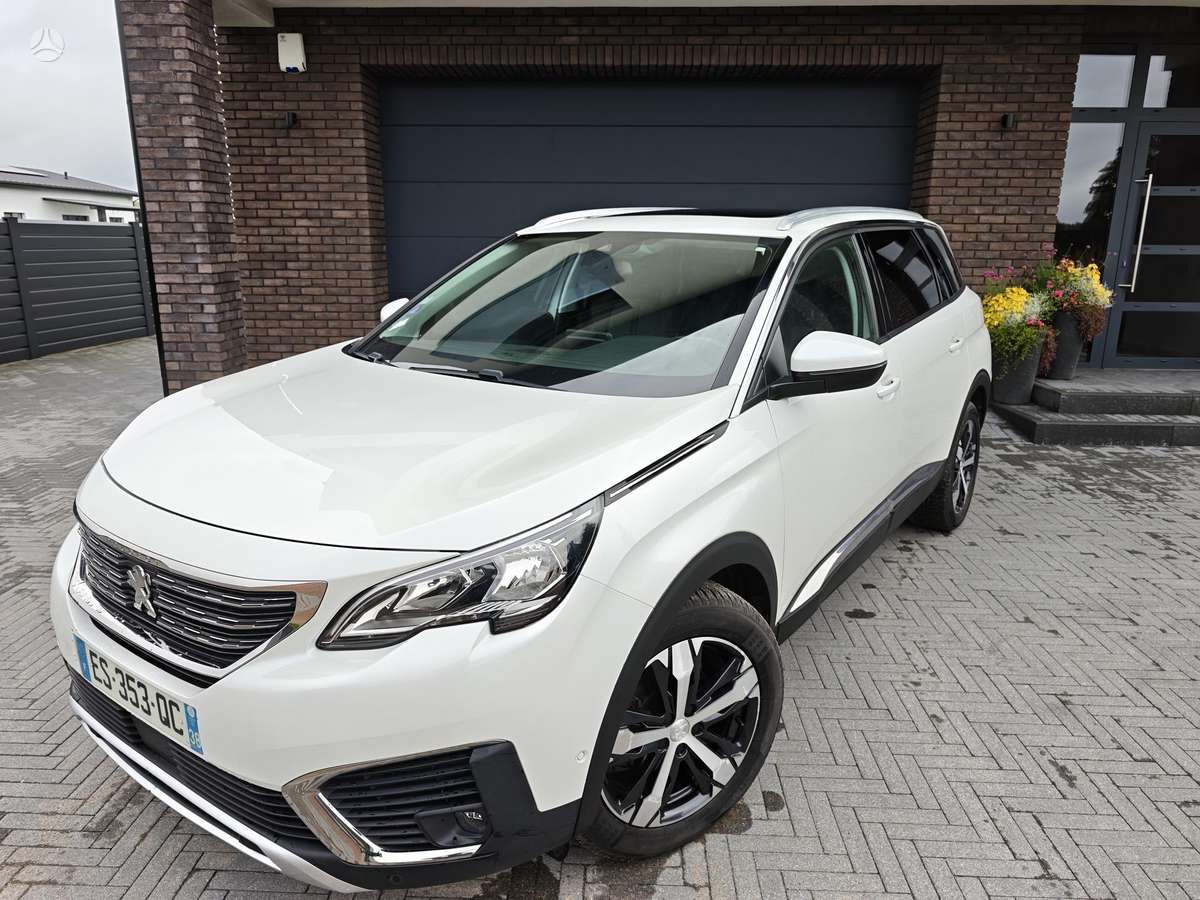 Peugeot 5008 - 1