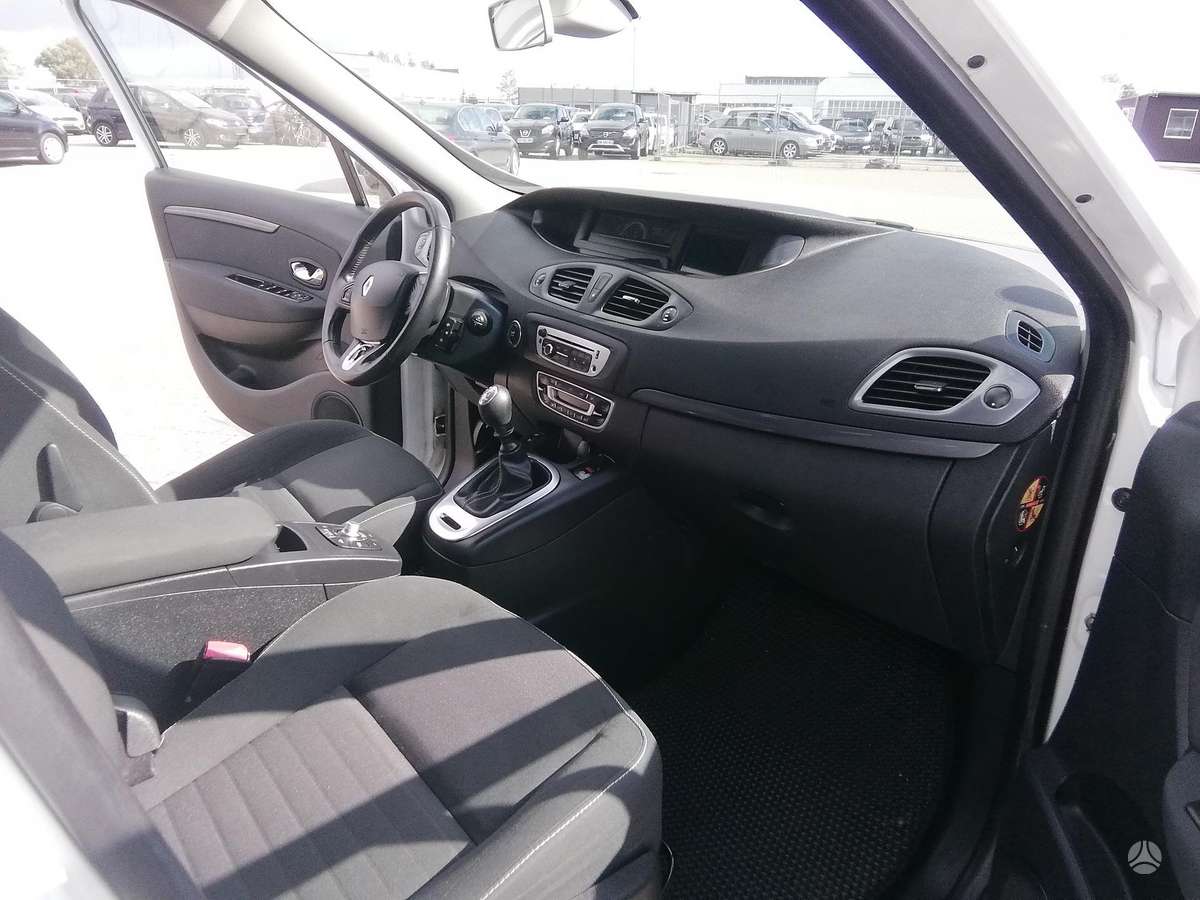 Renault Scenic - 12