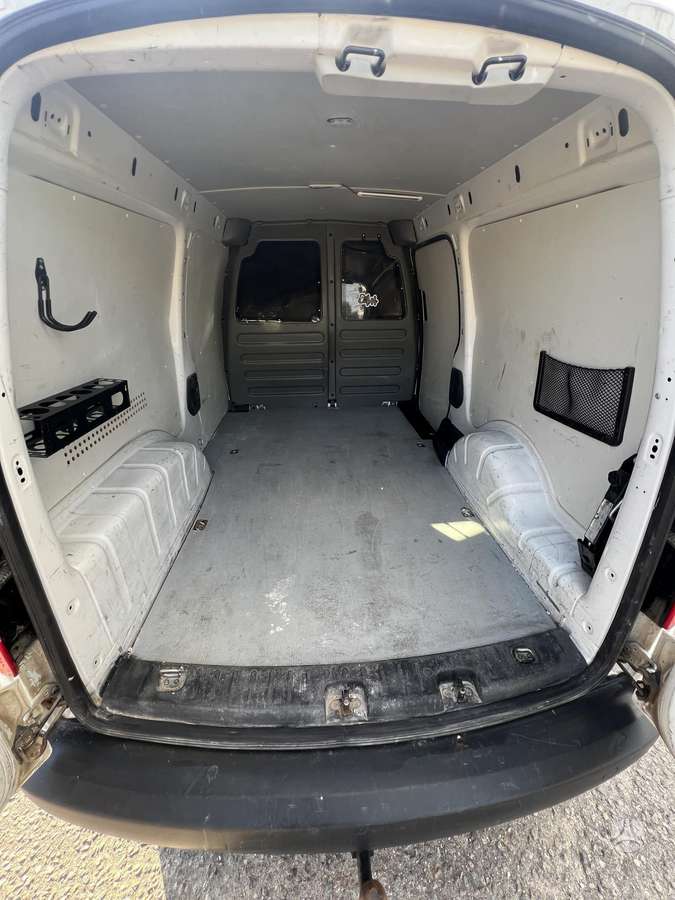 Volkswagen Caddy Maxi - 7
