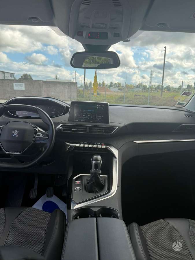 Peugeot 3008 - 11