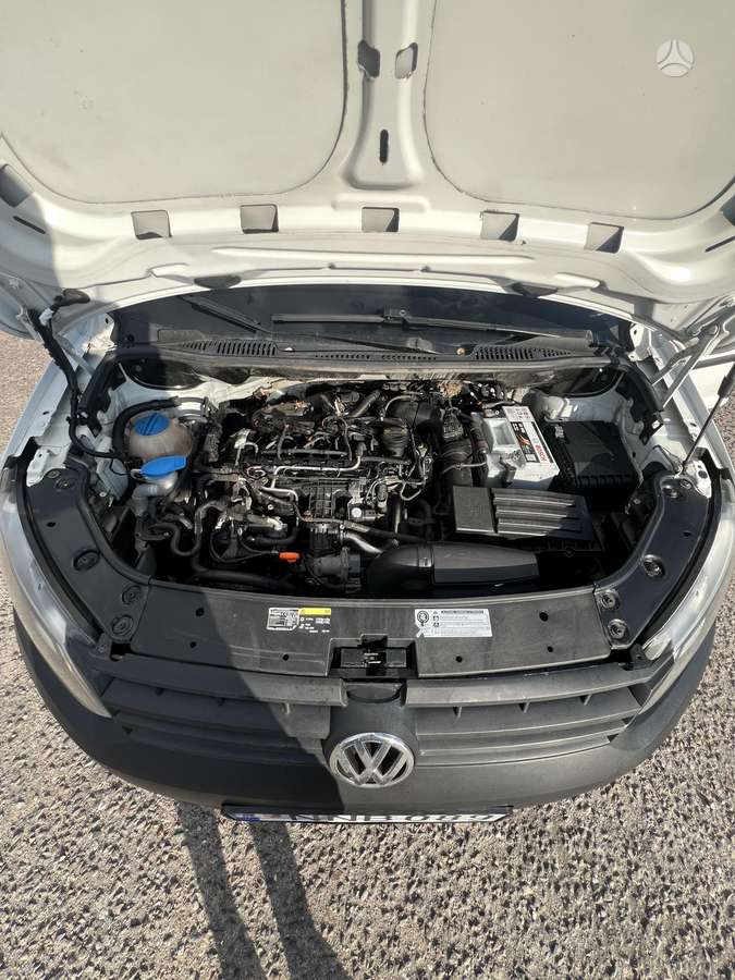 Volkswagen Caddy Maxi - 8