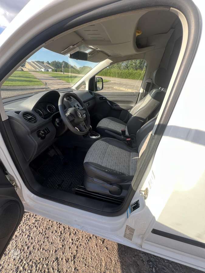 Volkswagen Caddy Maxi - 9