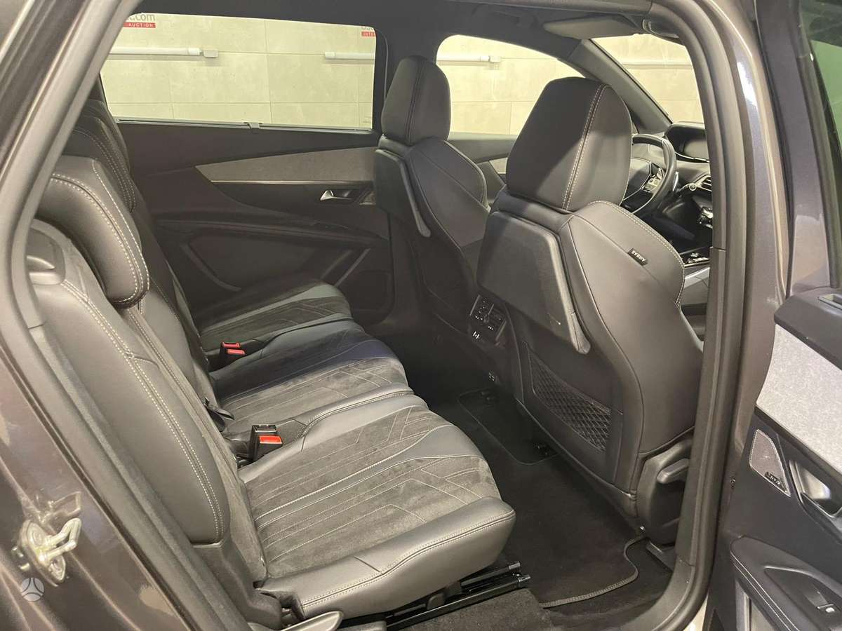 Peugeot 5008 - 10