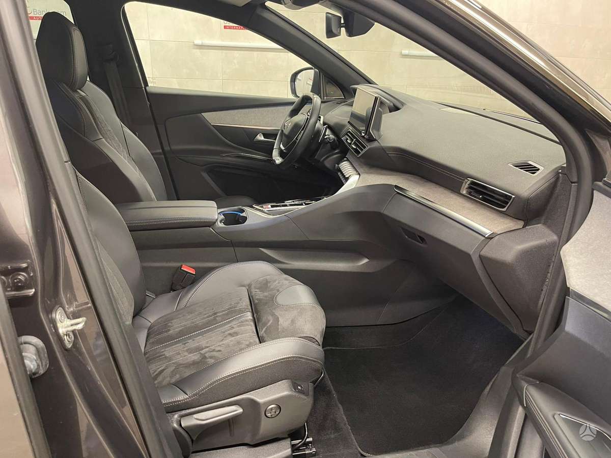 Peugeot 5008 - 9