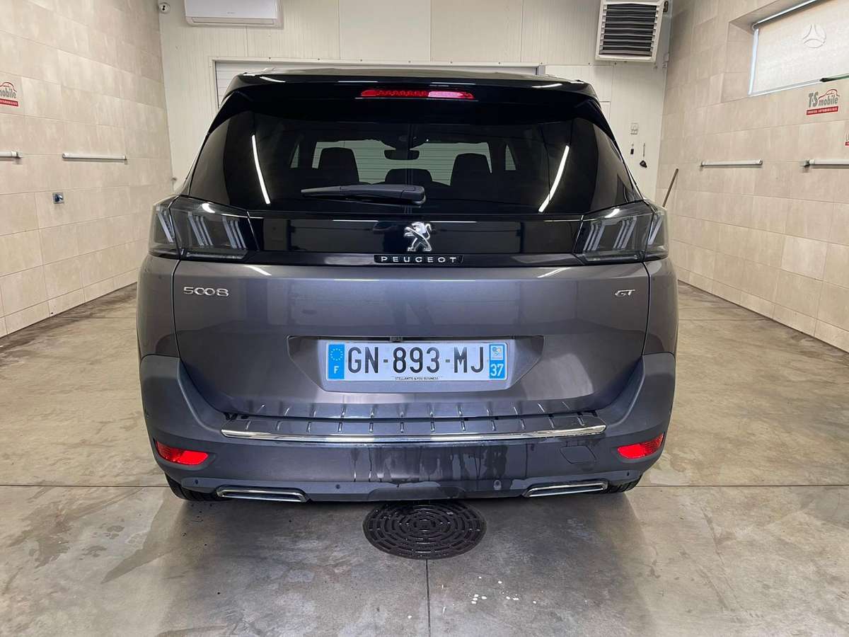 Peugeot 5008 - 5