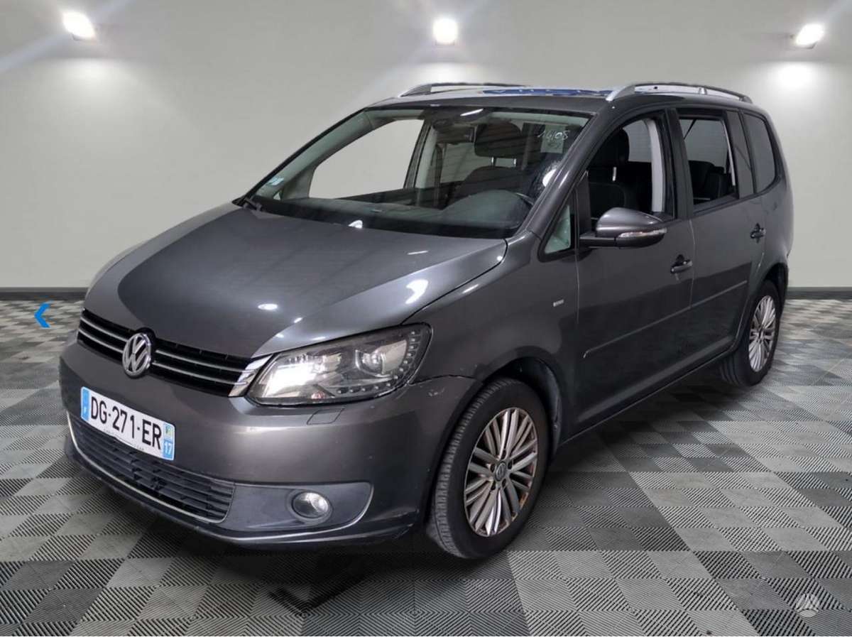 Volkswagen Touran - 1