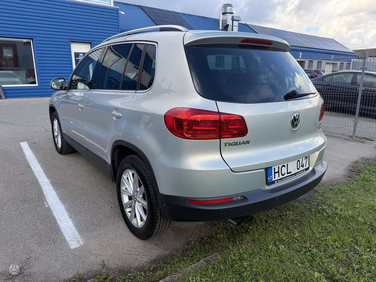 Volkswagen Tiguan - 8