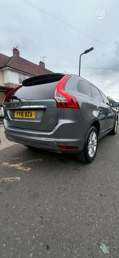 Volvo XC60, 2.4 l., hatchback