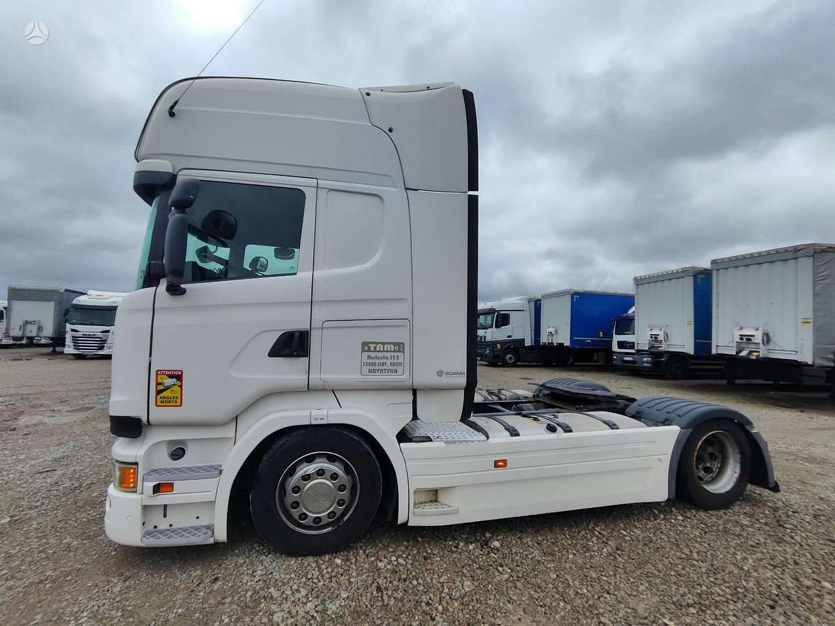 Scania R450, double sleeper