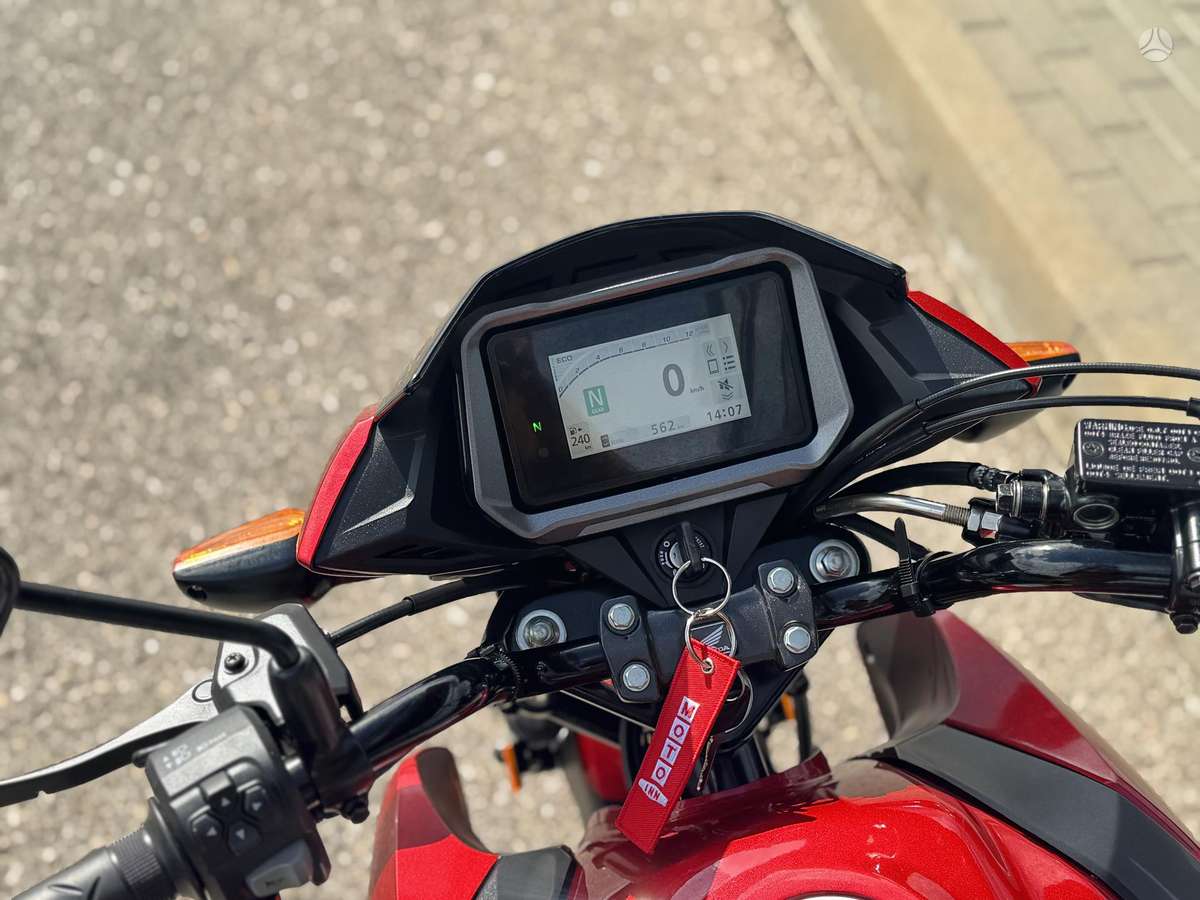 Honda CB 125cc, street / classic