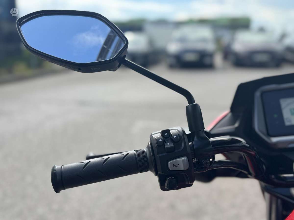Honda CB 125cc, street / classic