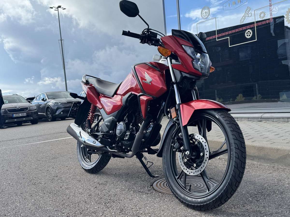 Honda CB 125cc, street / classic