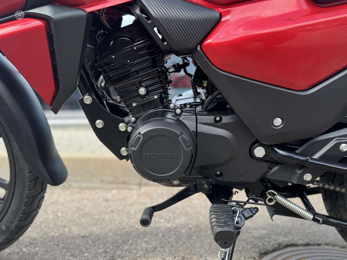 Honda CB 125cc, street / classic