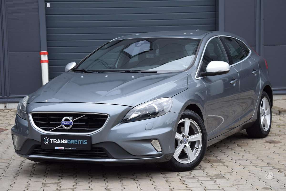 Volvo V40, 2.0 l., Хэтчбек