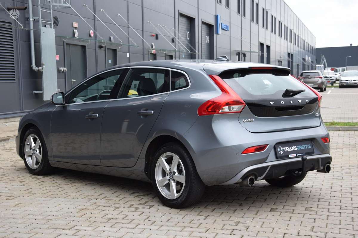 Volvo V40, 2.0 l., Хэтчбек